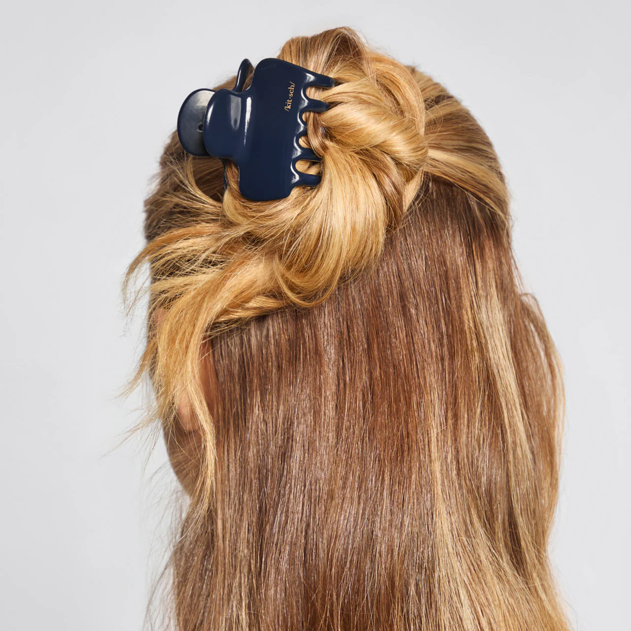 Blue Orchid Cloud Claw Clip - Medium - Image 3