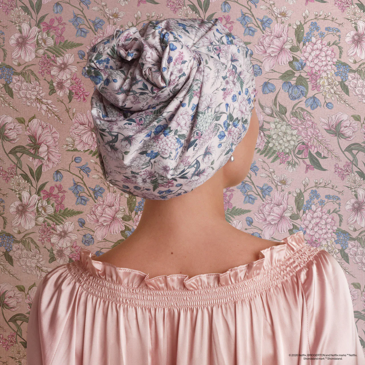 Bridgerton x Kitsch Satin-Lined Flexi Shower Cap in Wisteria - Image 6
