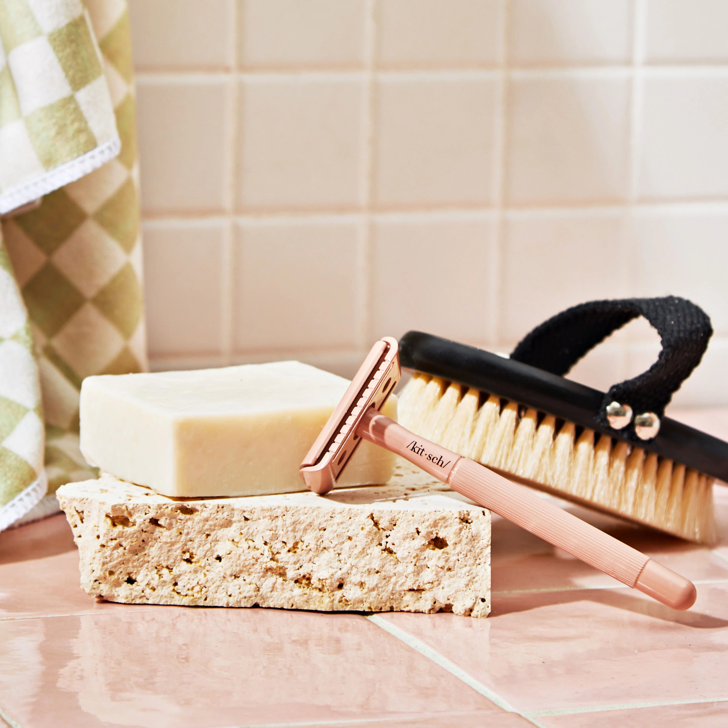 Safety Razor & Shave Butter Bundle - Image 4