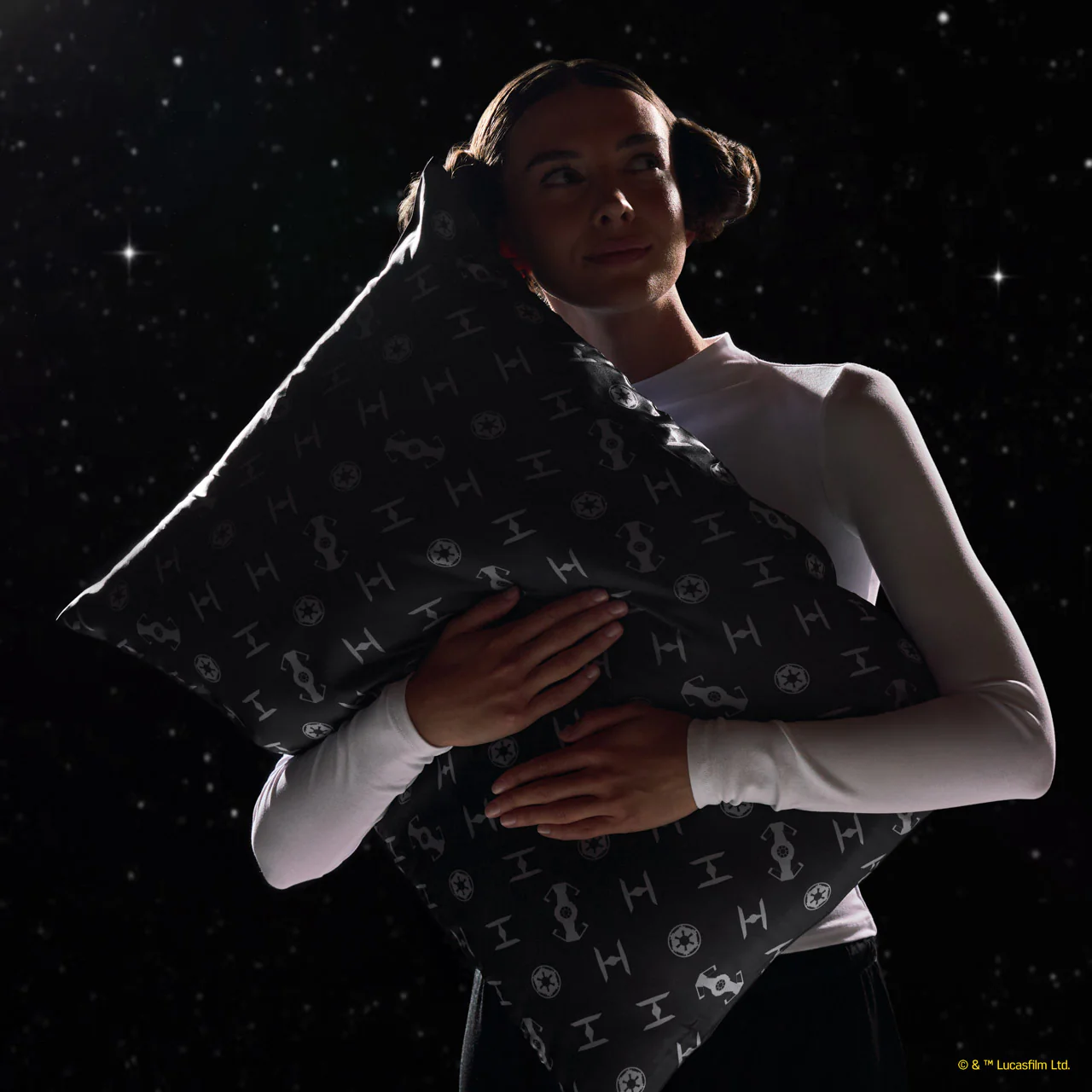 Star Wars™ & Kitsch Satin Pillowcase in Galactic Empire - Image 3
