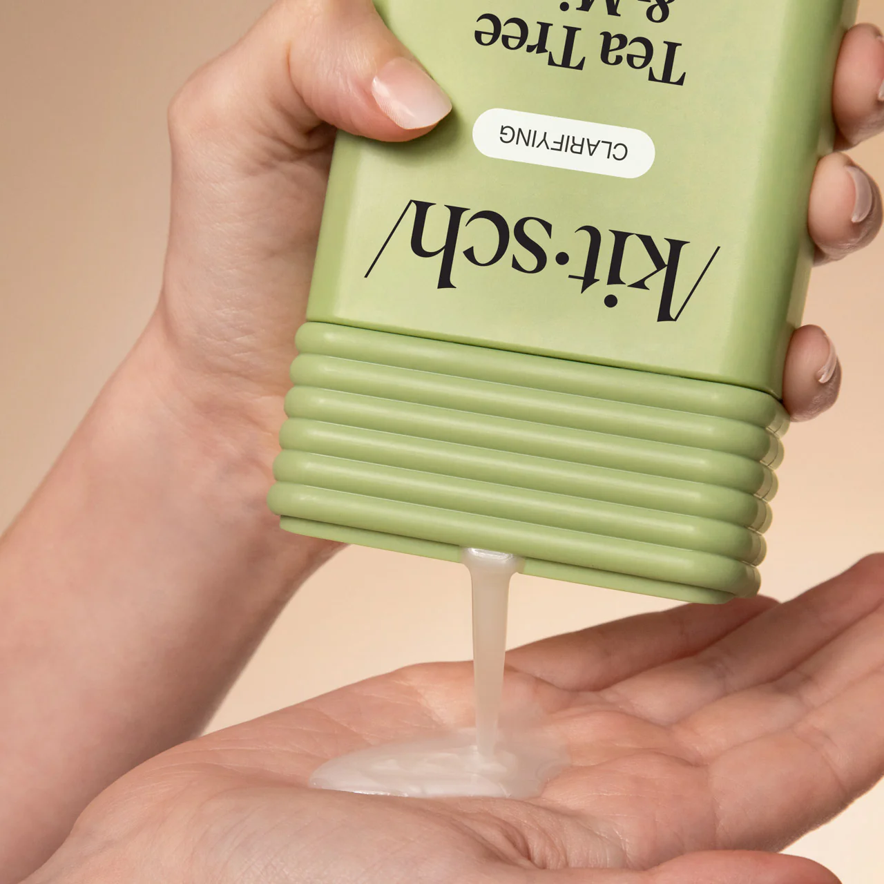 Tea Tree & Mint Clarifying Shampoo - Image 7